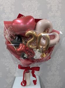 年祝い成人式２０数字の可愛くバルーン花束